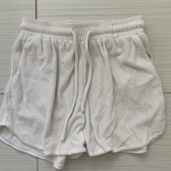 Edikted Bronti Terry Shirt and Shorts - Picture 2 of 4